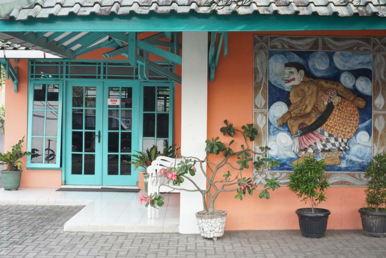 Ismoyo Hotel Yogyakarta Exterior photo